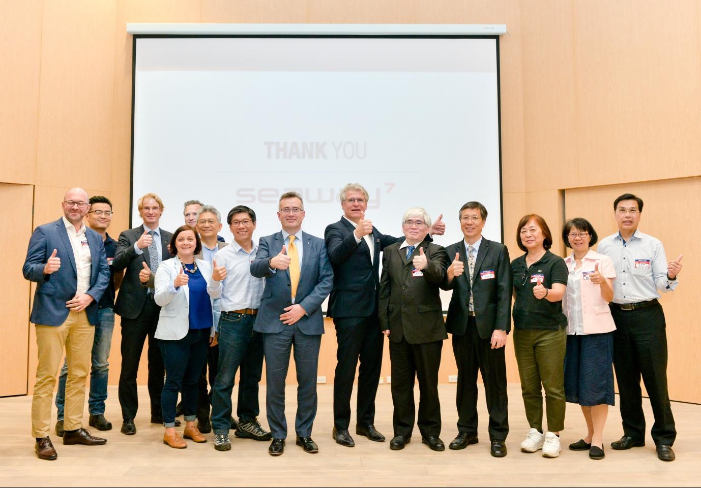 協辦汐威亞太首艘離岸風電重型浮吊船在台啟用典禮